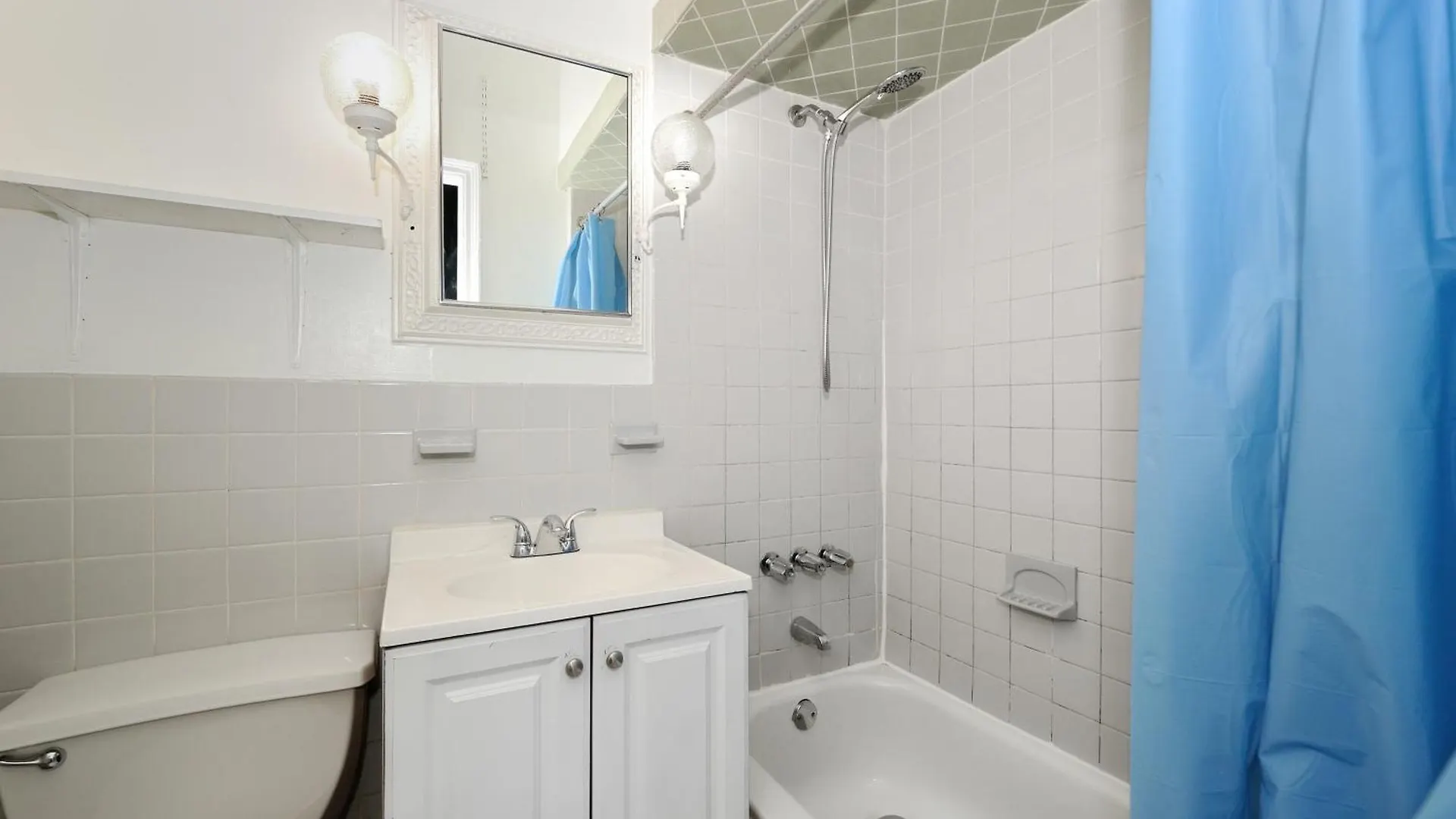 5 Bedroom 2 Bath Full Floor Midtown New York