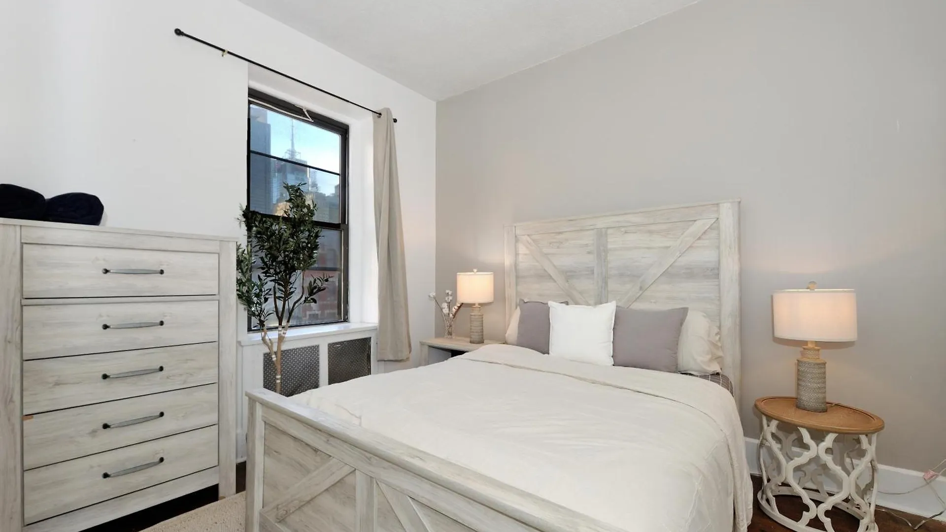 Appartamento 5 Bedroom 2 Bath Full Floor Midtown New York Stati Uniti