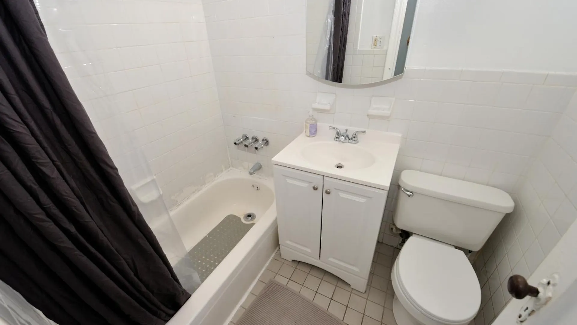 5 Bedroom 2 Bath Full Floor Midtown New York 0*,